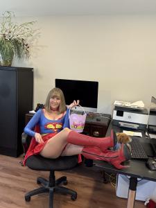 www.super-becca.com - Super-Becca Easter 2026 thumbnail